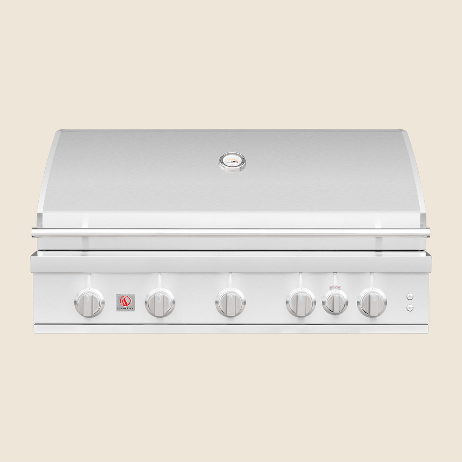 Summerset Sizzler Pro – Commercial-Grade Built-In Grill