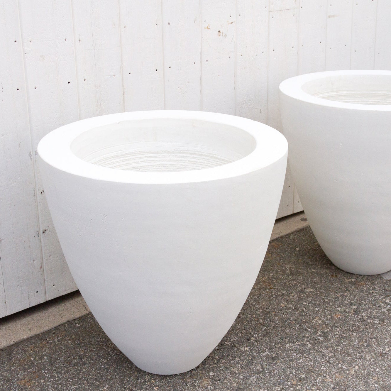 Classic White Round Planter, Set of 2 (Trade)