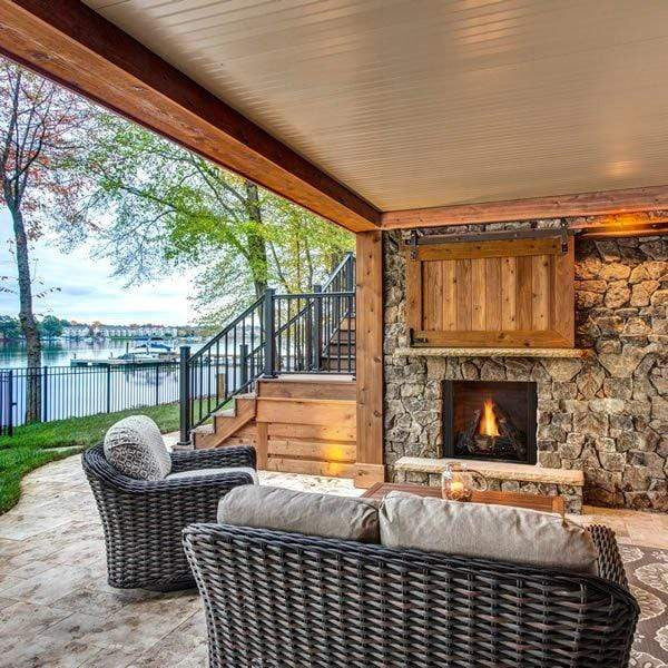 Majestic Courtyard 36